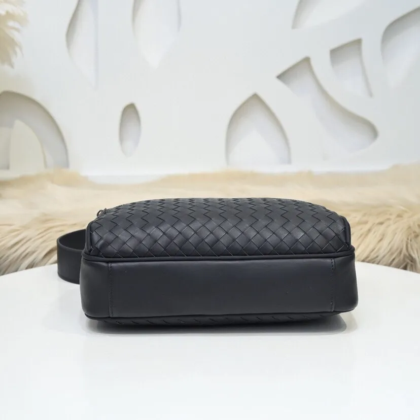 All categories 💚 Top version men’s bags 💚 BV 2024 new BV crossbody bag